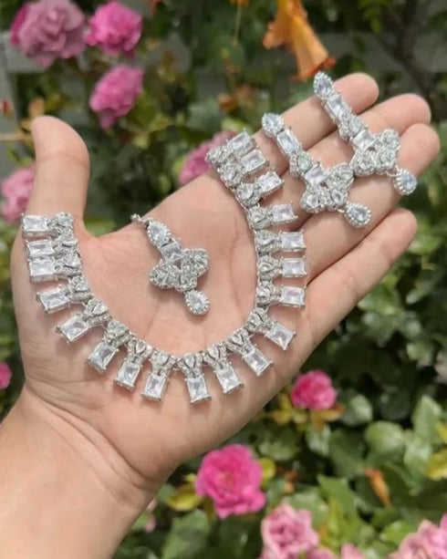 Zircon Lustre Set